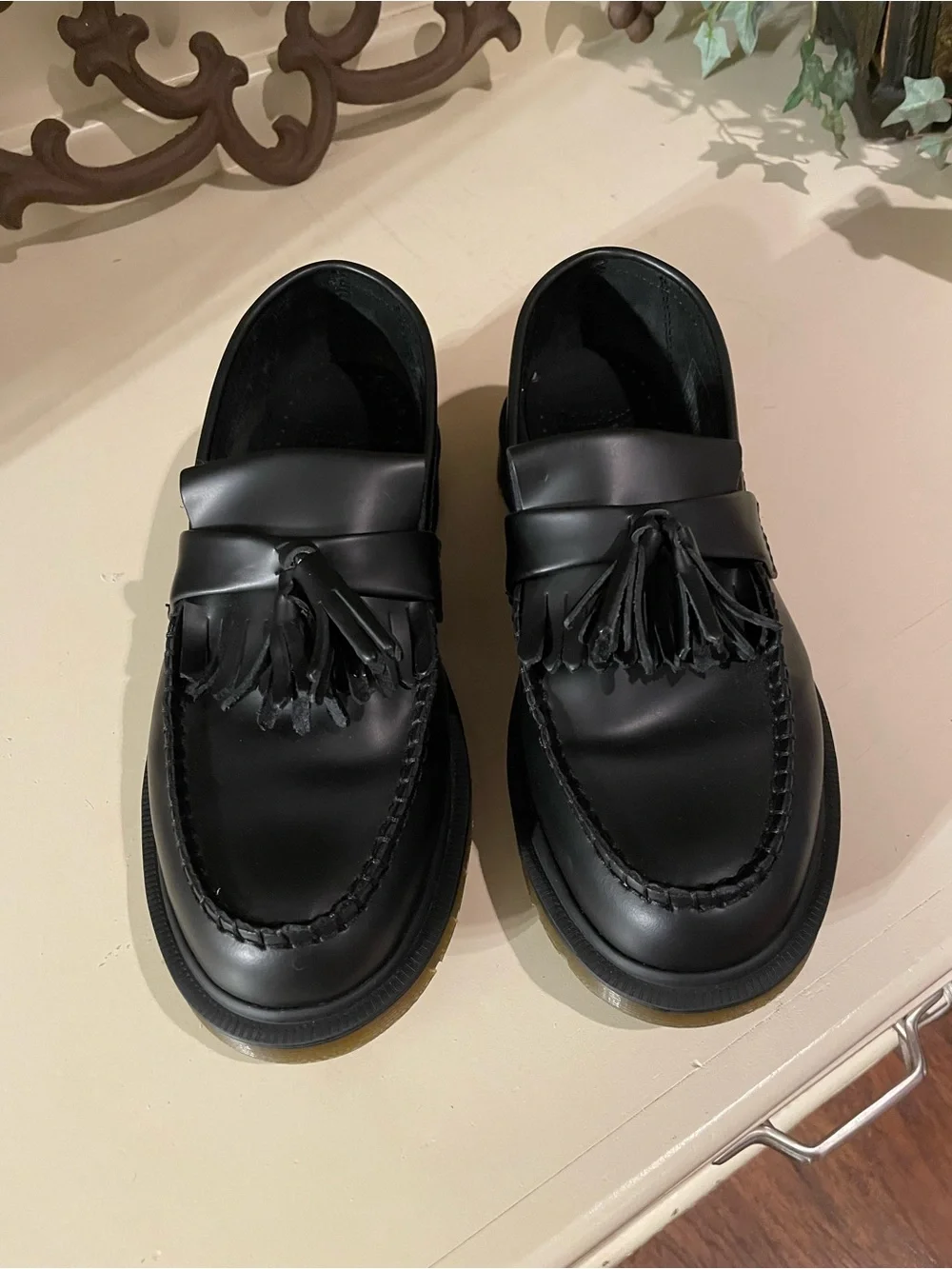 Dr. Martens Adrian Smooth Leather Tassel Loafers All Black Size M 6/W 7 NWOB
